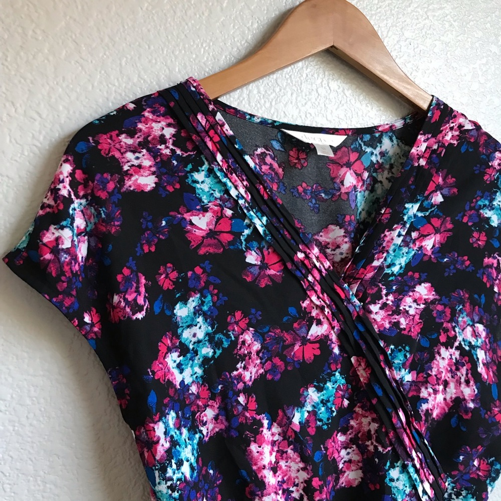Adorable Decree floral romper 🌸